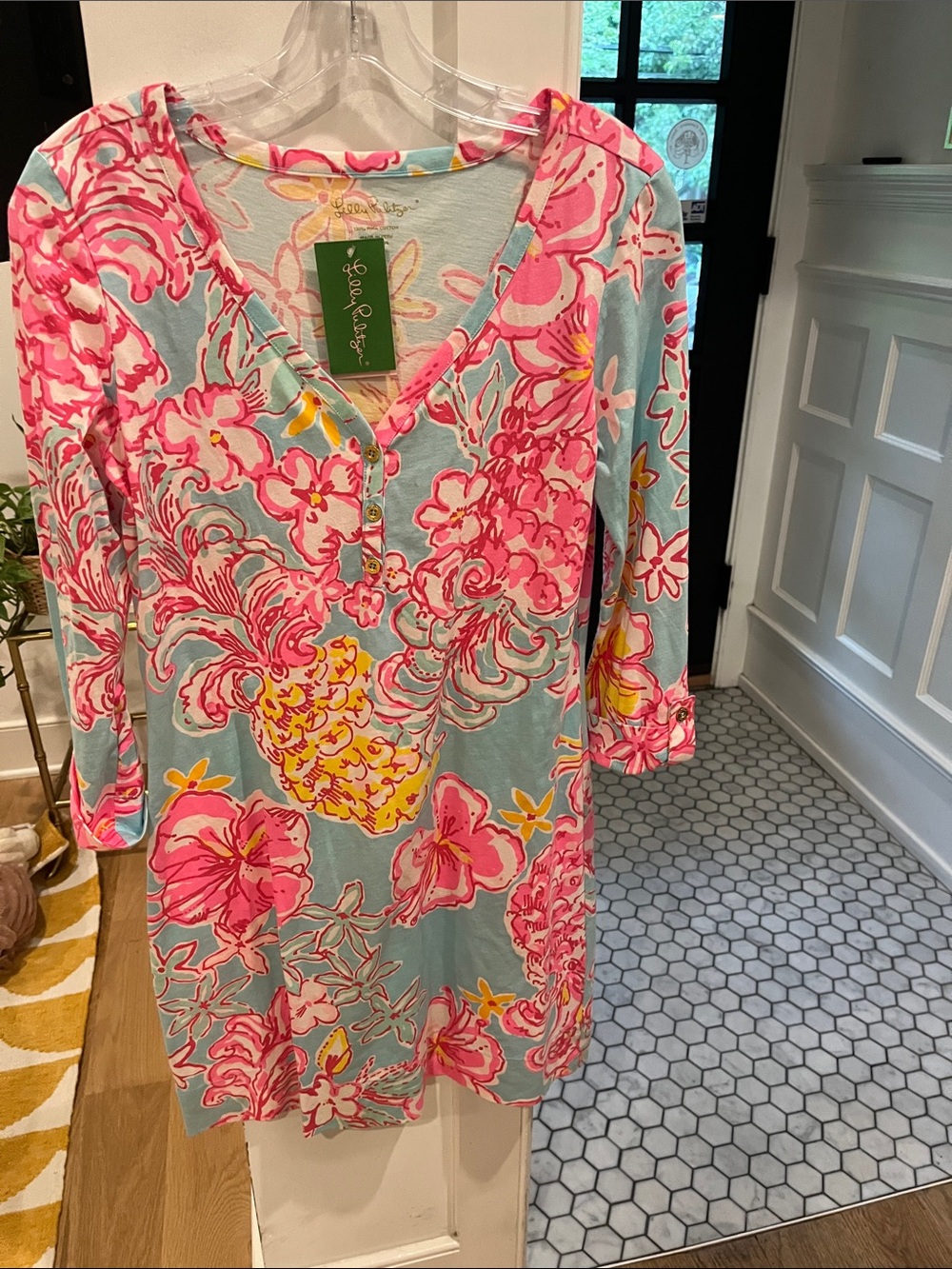 Lilly Pulitzer S white Pink Aqua Yellow Floral V-Neck dress summer floral NWT